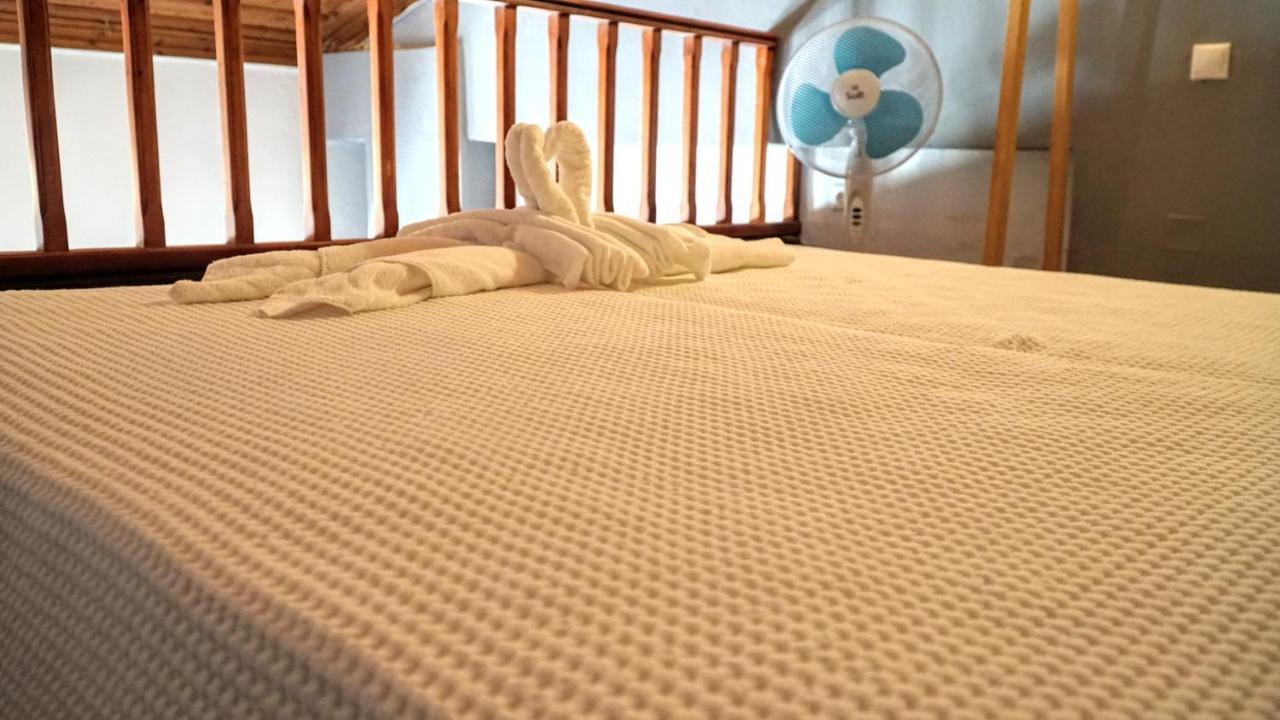 Cozy Apartments in Symi Center Zewnętrze zdjęcie